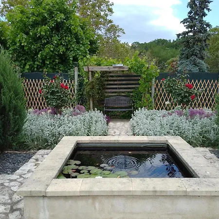 Dom wakacyjny La Maison Tumtum Arbre Loudun